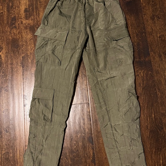 NWOT RICHIE LE - Green Drawstring Pants - Picture 3 of 10
